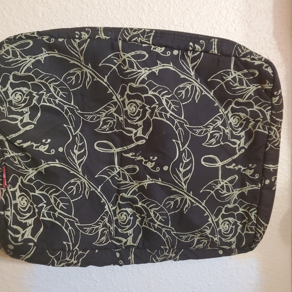 Levi’s black multi print padded cushioned fabric laptop sleeve‎